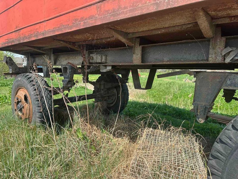 Рама ЗІЛ на ходу з вагоном-холодильником