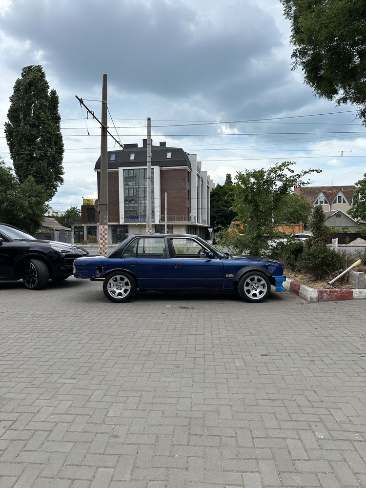 Продам BMW E30 на моторе М30Б35 для дрифта