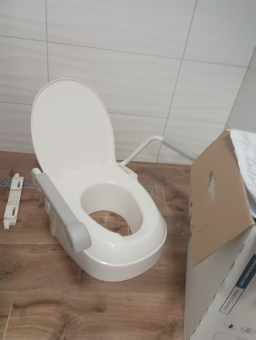 Nakładka WC z oparciami. Aqua-tec