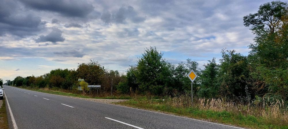 Продається земельна ділянка 50сот  село Велика Добронь