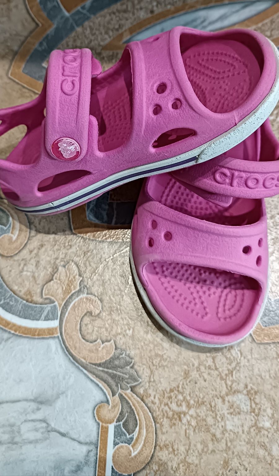 Босоніжки Crocs розмір с7 (24р)