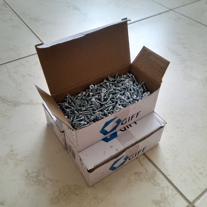 Продам мебельную фурнитуру