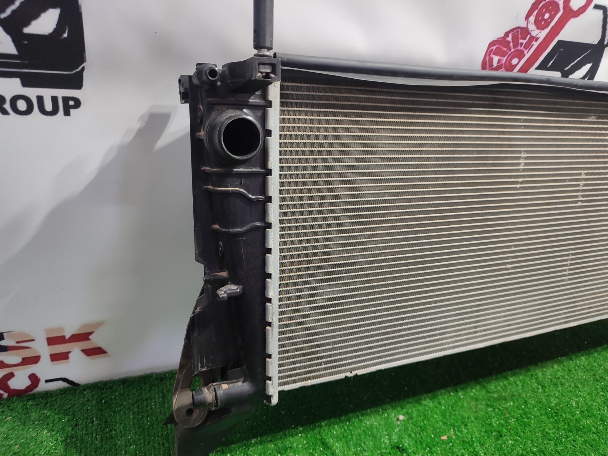 Радіатор охолодження двигуна BMW f48 x1 разборка бмв радиатор