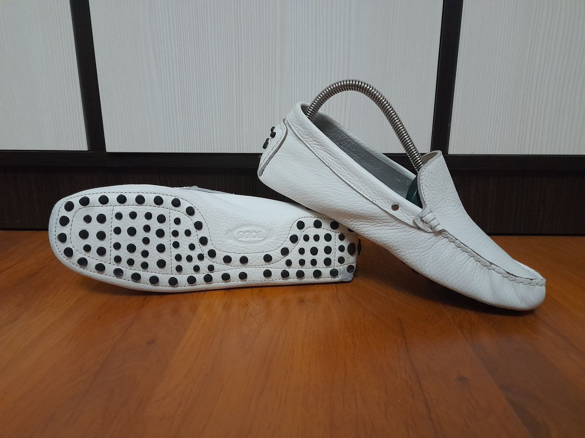 Оригинал Мокасины Tod ' s New Laccetto р. 39