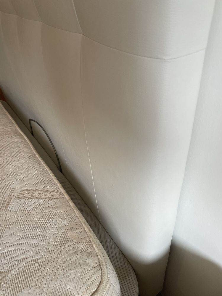 Cama tipo Somier Ikea Branco