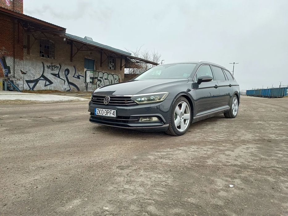 Volkswagen Passat Volkswagen Passat 2.0 BiTDI 4Mot Highline DSG DynAudio Dvd Masaże