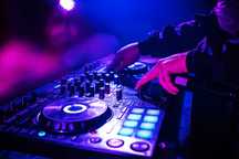 *** DJ na imprezy w Częstochowie –18-tki, firmówki, jubileusze ***