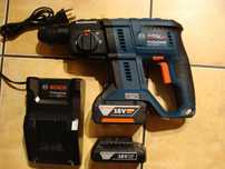 Młot udarowo-obrotowy Bosch Professional GBH 18V-21 Sds-Plus 4Ah 2Ah