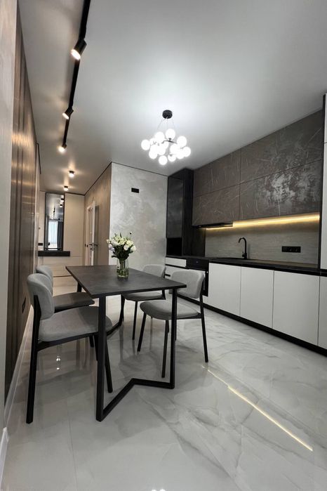 Продаж квартири в одному з найгарніших будинків Чернівців «CUBE HOUSE»