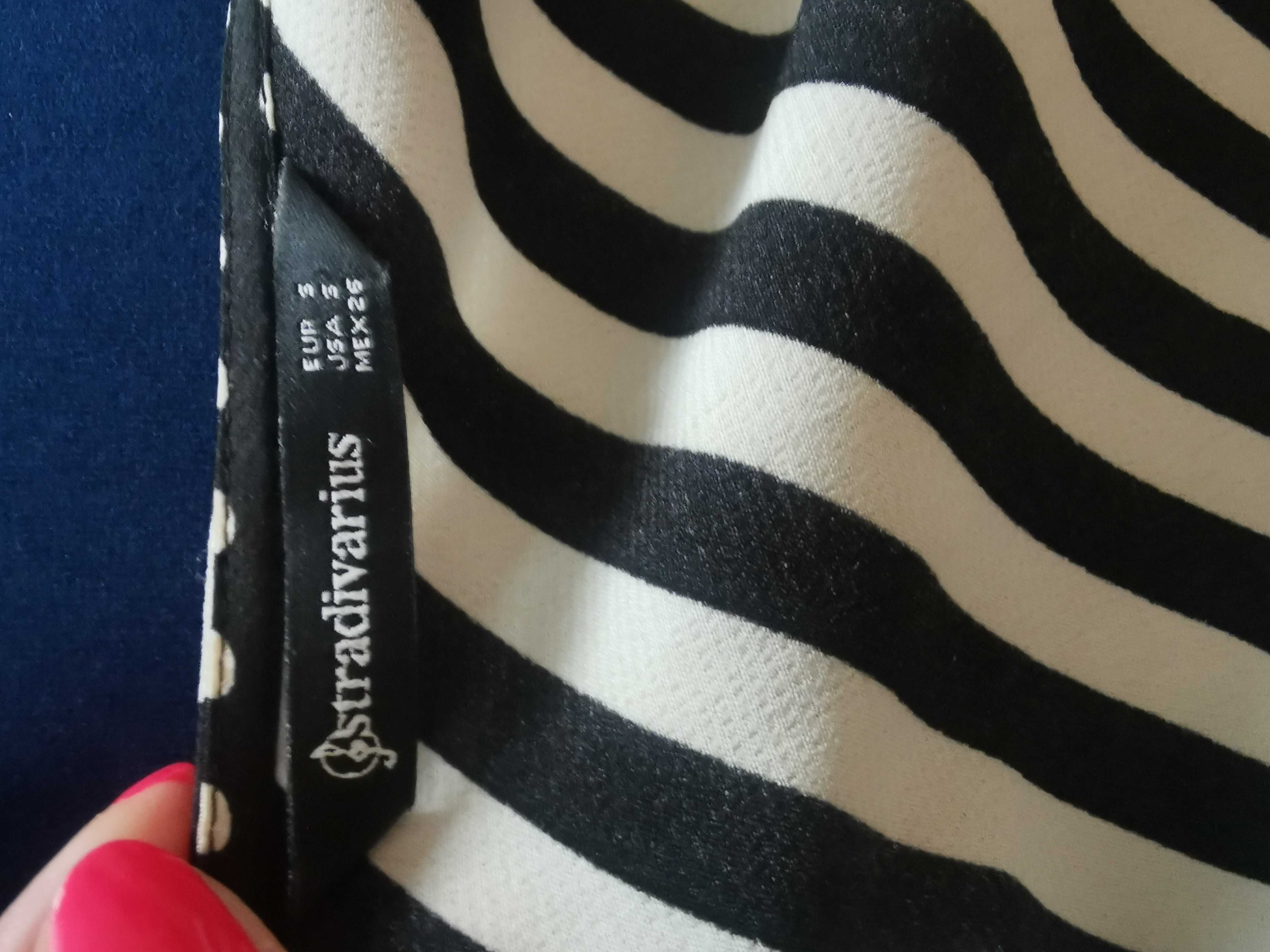 Sukienka midi, asymetryczna, Stradivarius, rozmiar s