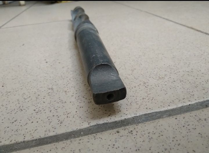 Wiertło maszynowe 27/hSS i dłuta Hilti sds max