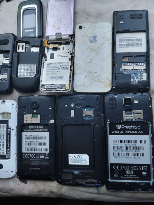 Мобілки Nokia Bravis на пів робочі 130г