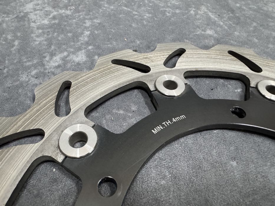 NOWE Tarcze Yamaha MT09 przód przednie hamulcowe Brembo Galfer EBC