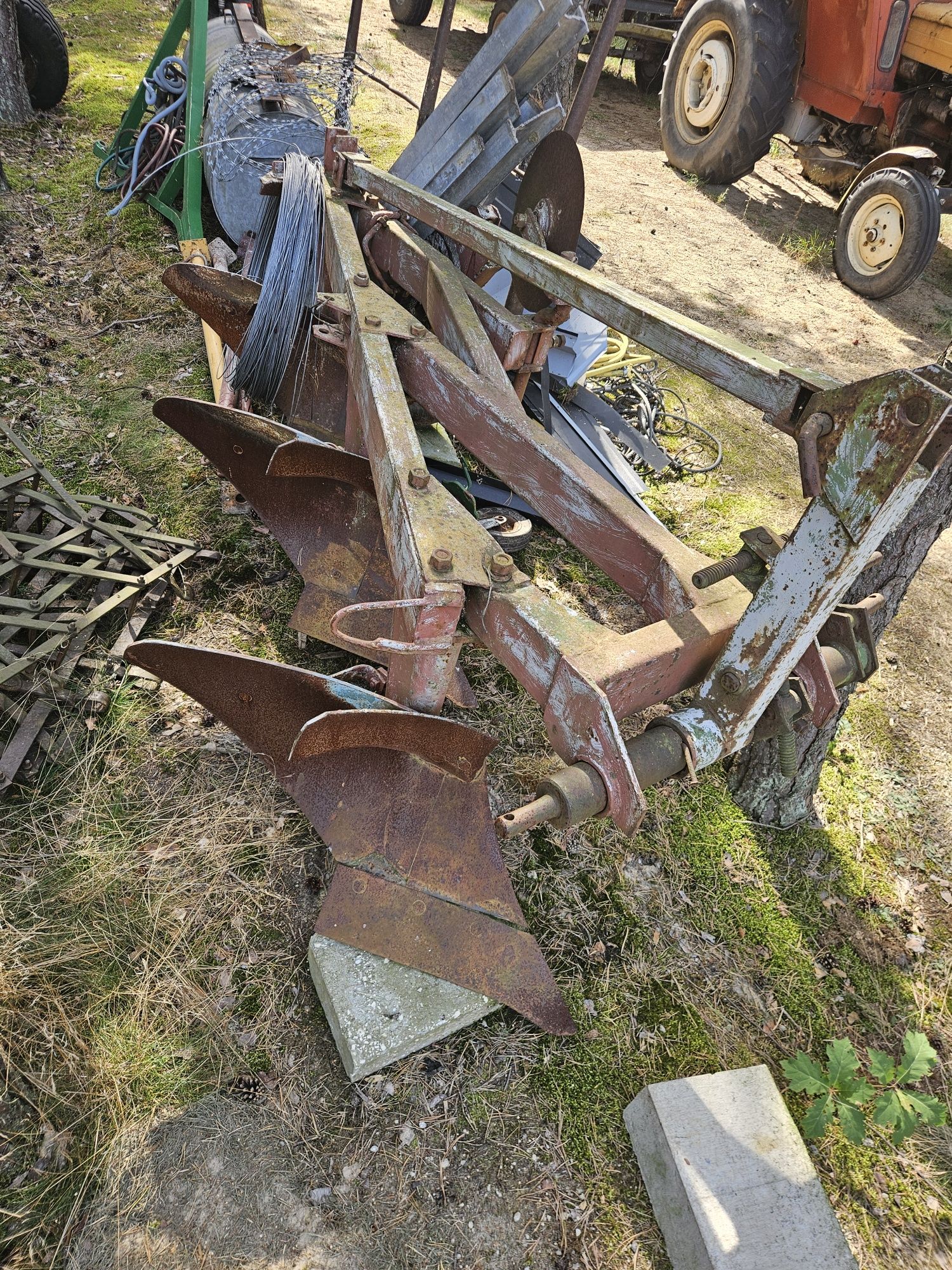 Pług 3 skiby , ursus