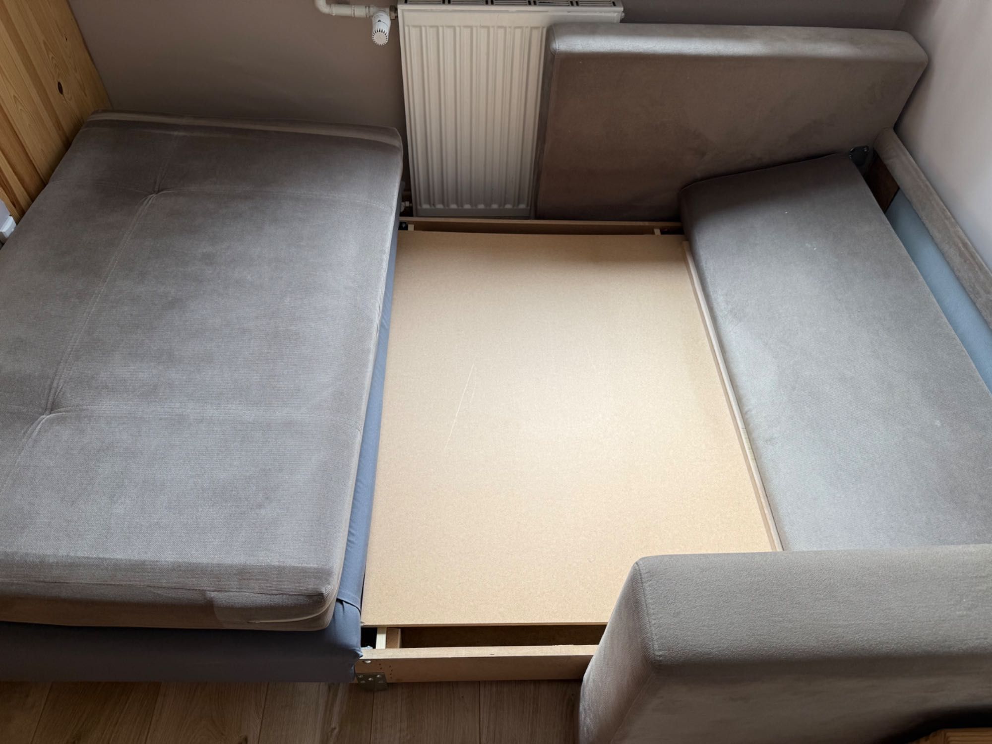 Sofa rozkładana 2 osobowa BRW