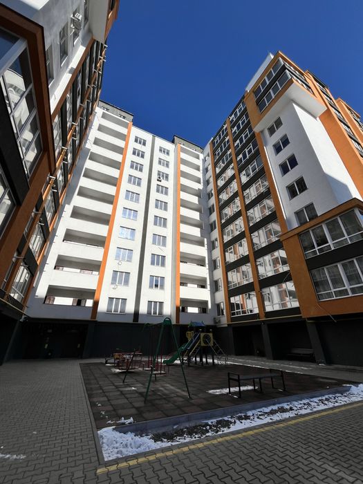 Продаж квартири у зданному будиноку вул. Зарічанська за 60000$