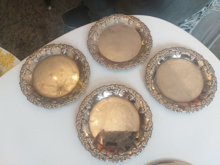 Stare,dizajnerskie podstawki z sygnaturą