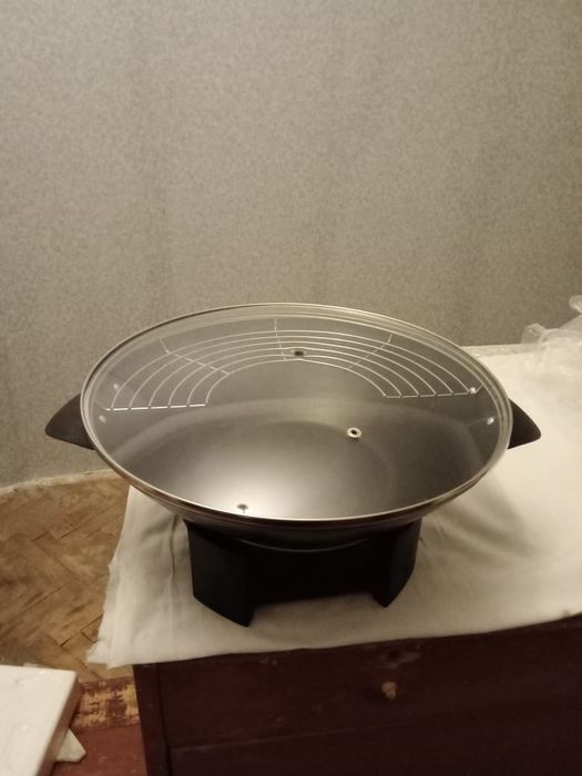 Электрическая сковорода WOK