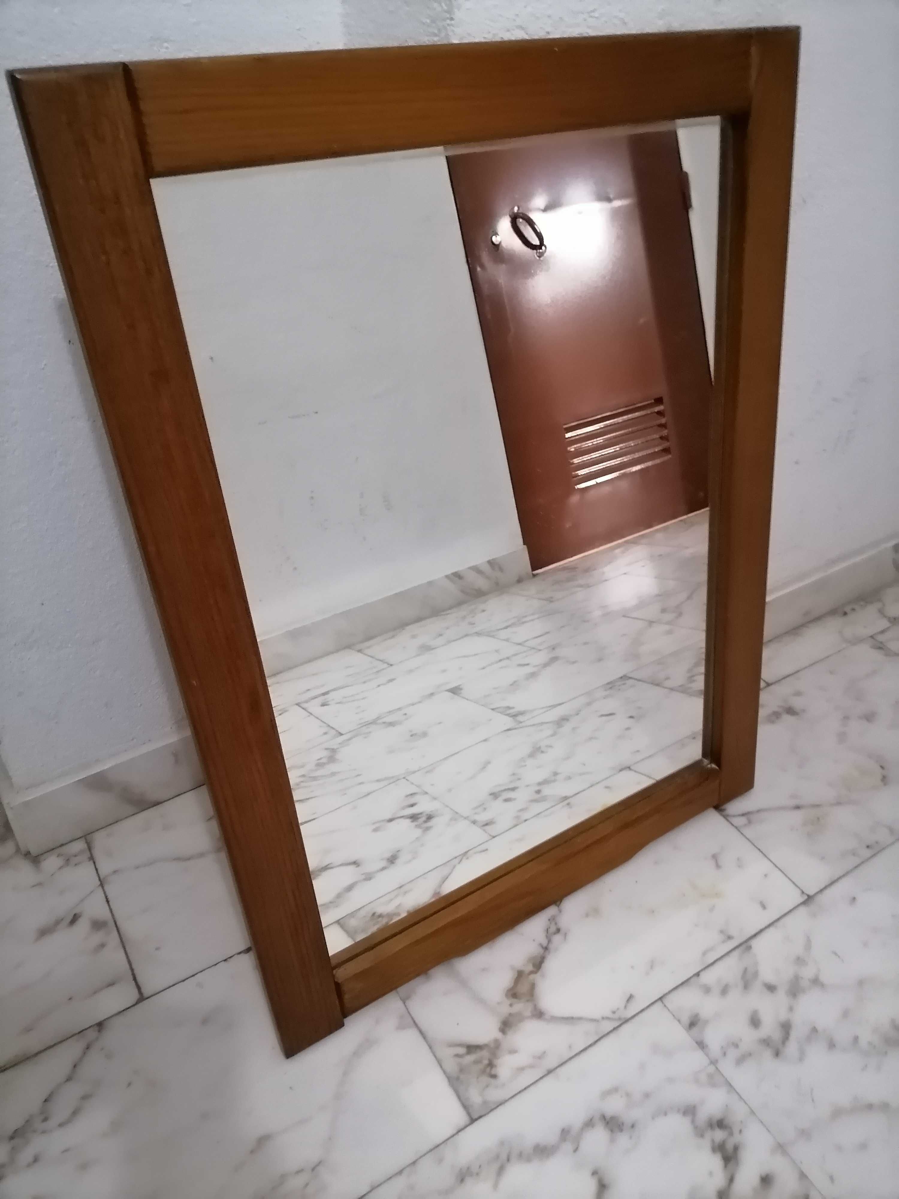 Espelho em pinho