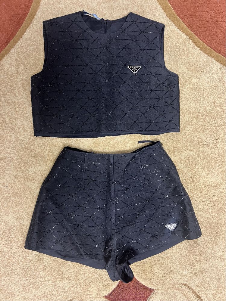 Костюм Prada оригинал, р. 36