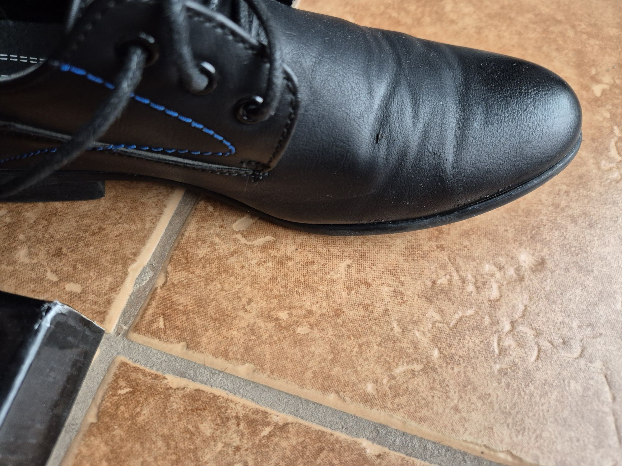 Buty  komunijne, eleganckie 36 rozmiar.