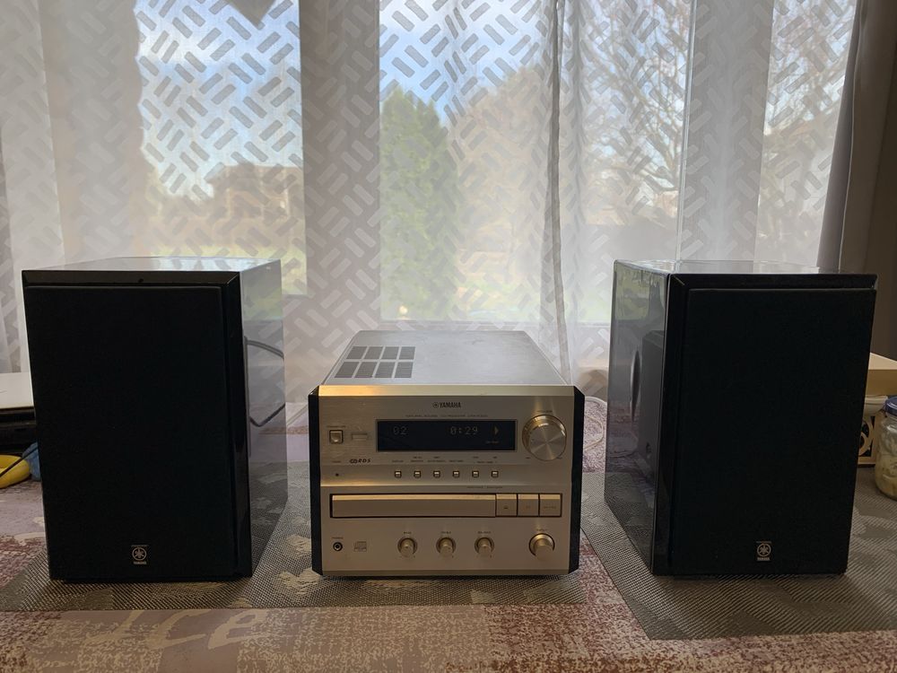 Музичний центр Yamaha CD/радио/ресивер CRX-E300 с колонками NX-E300