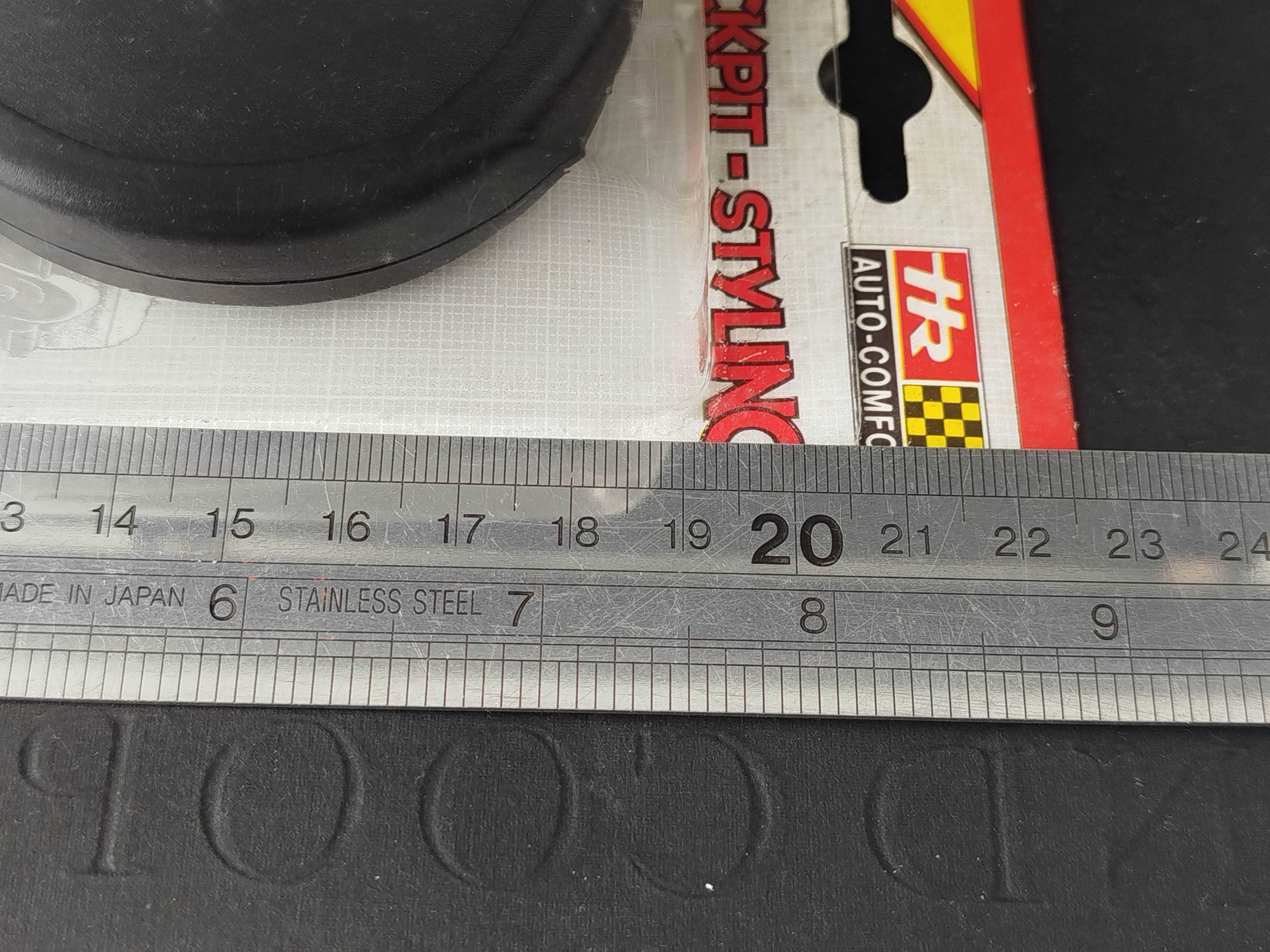 Samoprzylepny uchwyt na okulary, Niemcy, Richter "Cockpit Styling"