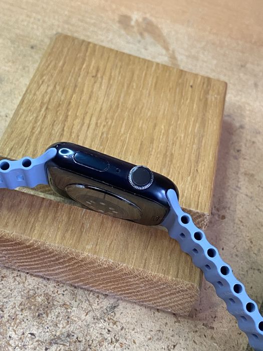 Продам apple watch 7 45 mm все в оригіналі