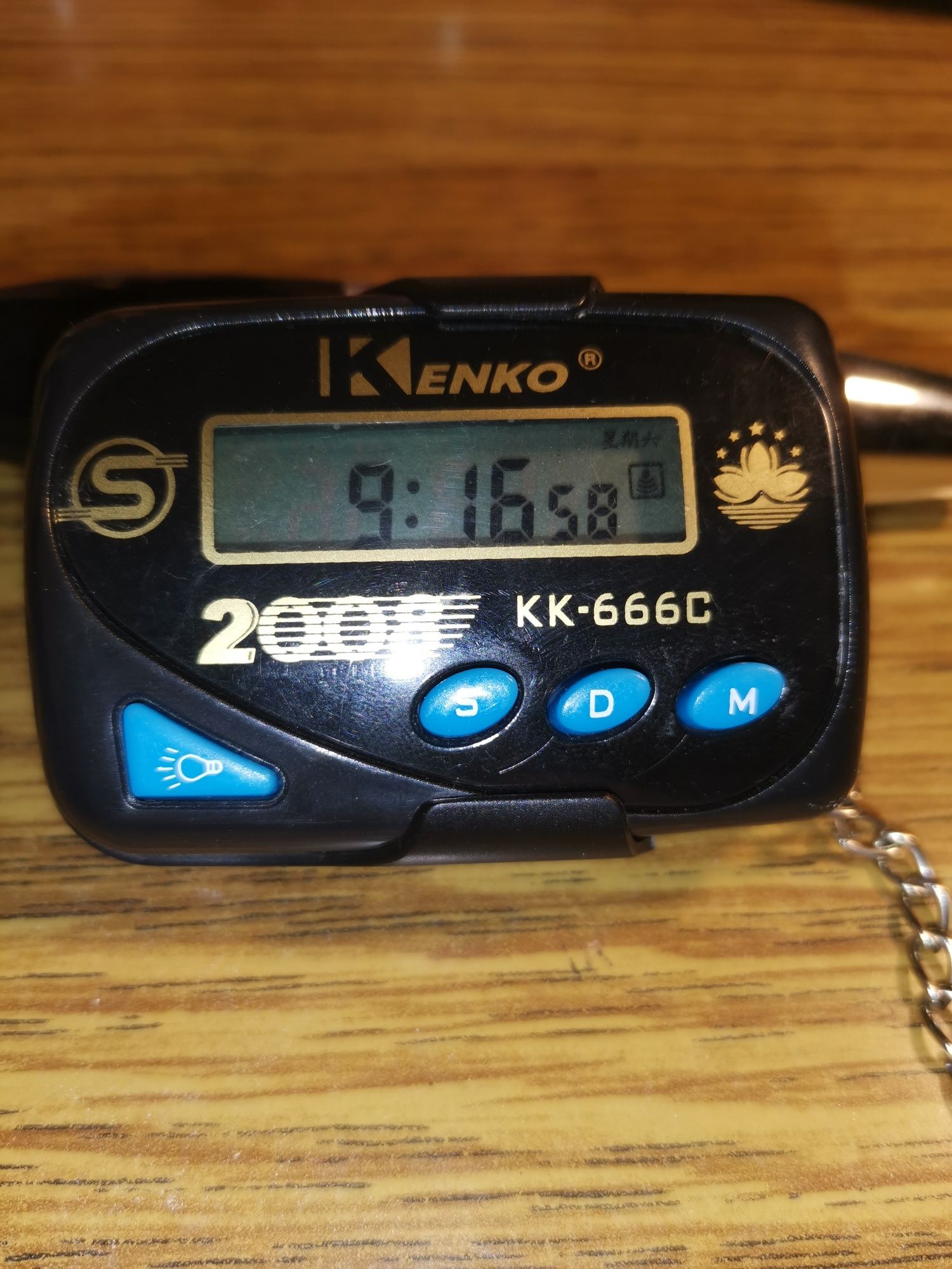 Kenko электронные часы