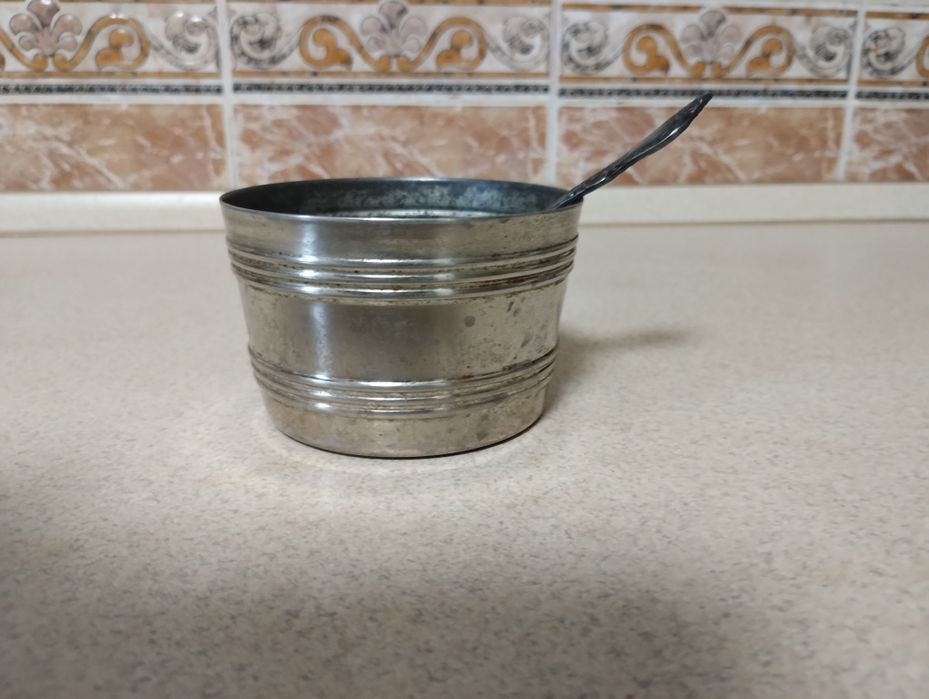 Сахарница с ложкой мельхиор.