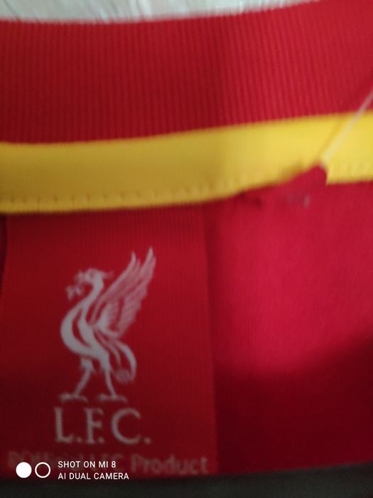 Спортивна футболка