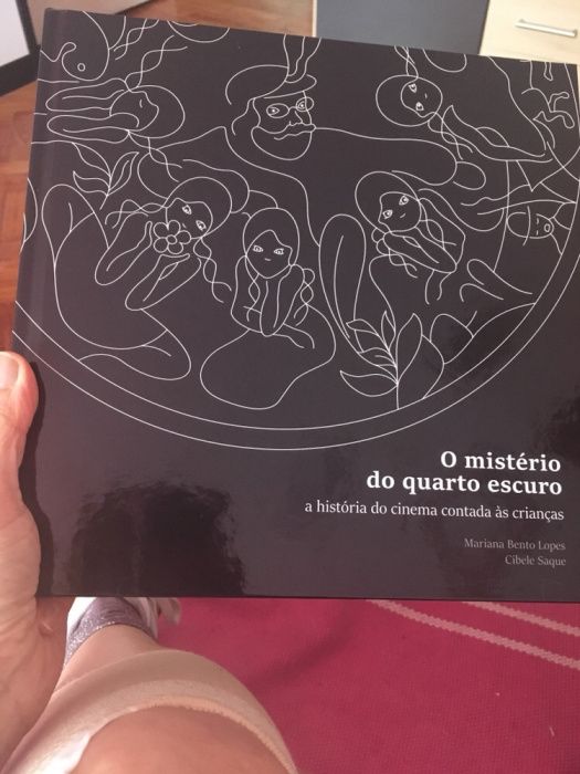 O Mistério do Quarto Escuro - a historia do cinema contada as crianças
