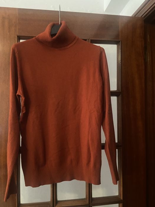 Camisola gola alta laranja