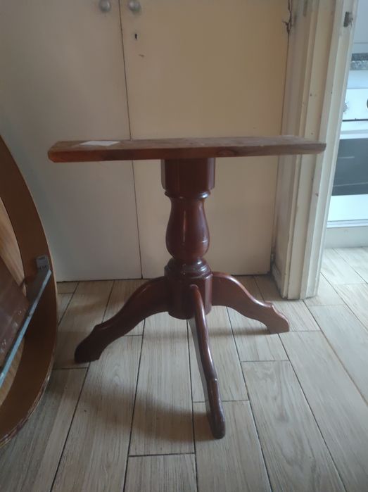 Mesa em madeira extensível