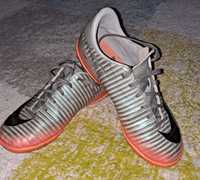 Buty piłkarskie Nike Mercury X CR7 rozm.34