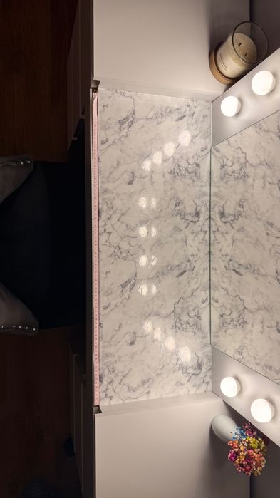 TOALETKA kosmetyczna BIAŁA z lustrem 12 LED