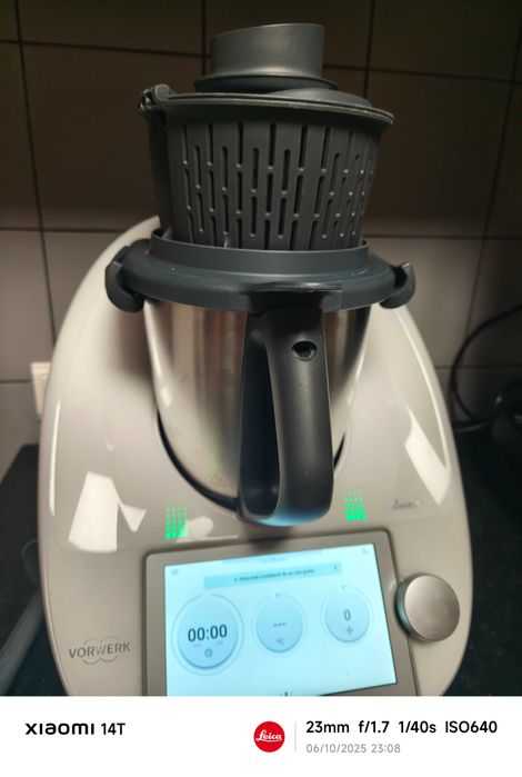 VENDO BIMBY TM6 - O auxiliar das suas refeições!