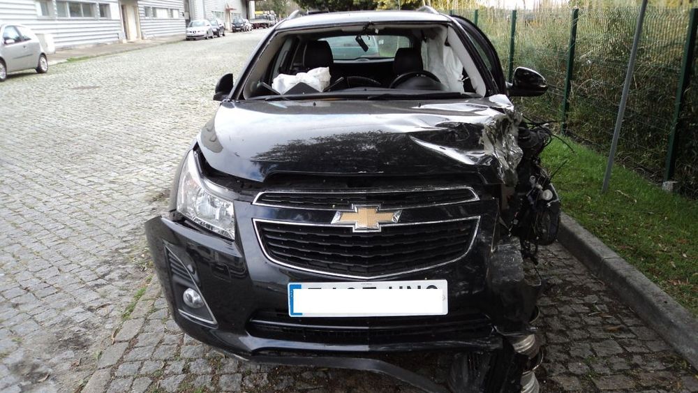 Chevrolet Cruse SW 2.0 VCDI 2012 - Para Peças