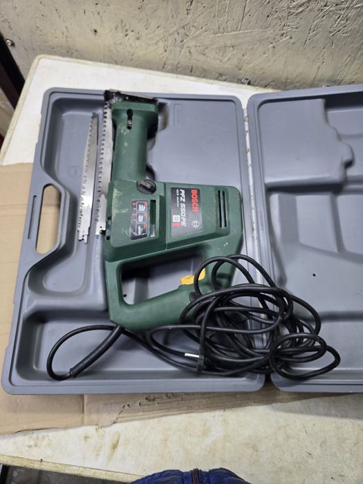 Piła szablasta / lisi ogon/ bosch 550 W