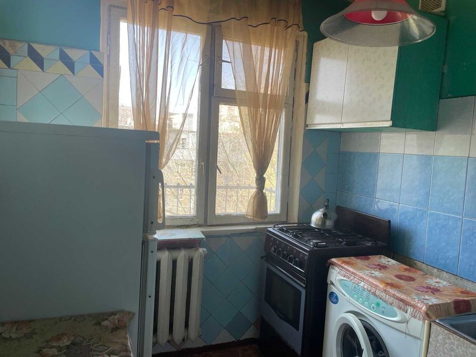 Заболотного/Добровольского, жилая 2 комнатная квартира