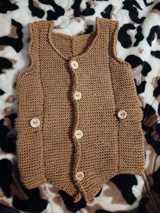 В'яжу носки, жилети, шапки...