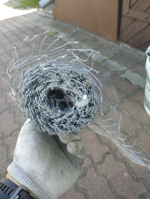 Siatka metalowa podtynkowa