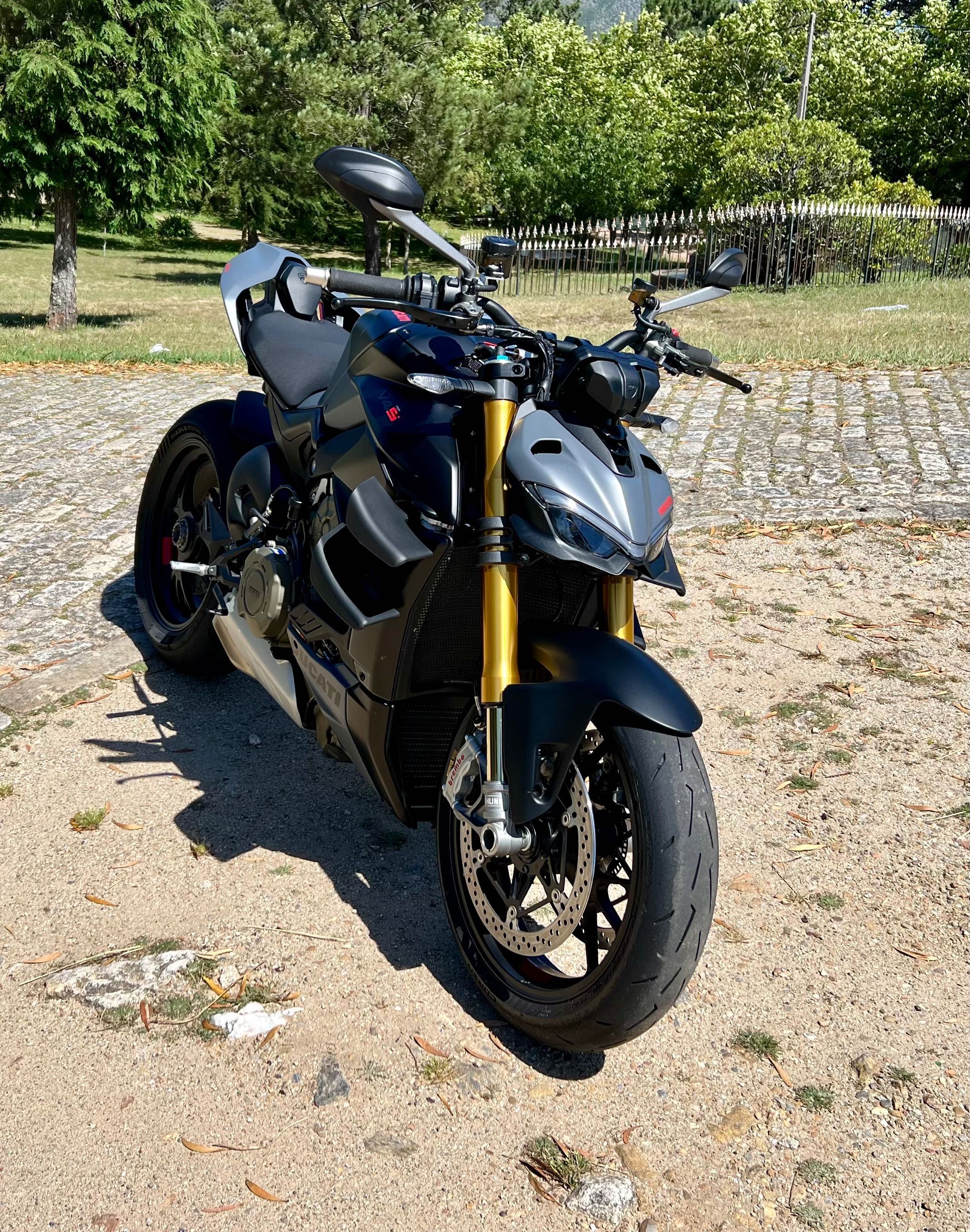 OPORTUNIDADE Ducati Streetfighter V4S my 2023