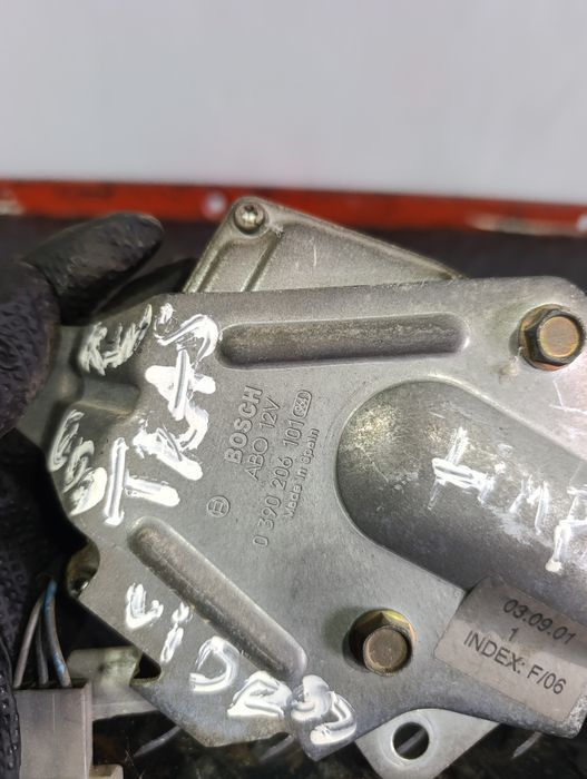 Motor Limpa vidros traseiro Renault Kangoo 7700308806