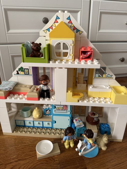 LEGO DUPLO Модульний іграшковий будинок (10929)