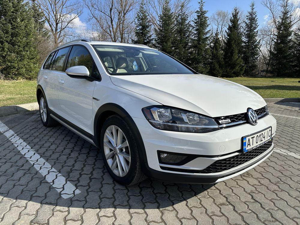 Volkswagen golf alltrack 2018 рік