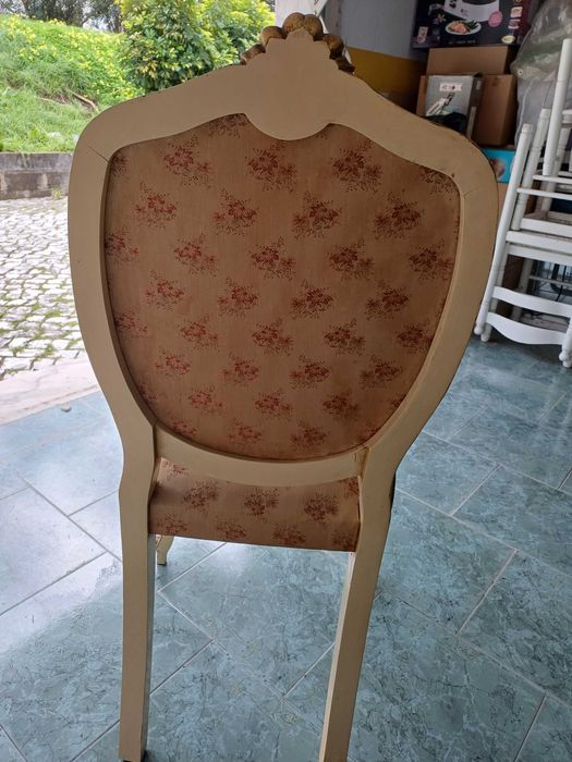 Cadeira estilo romântico vintage