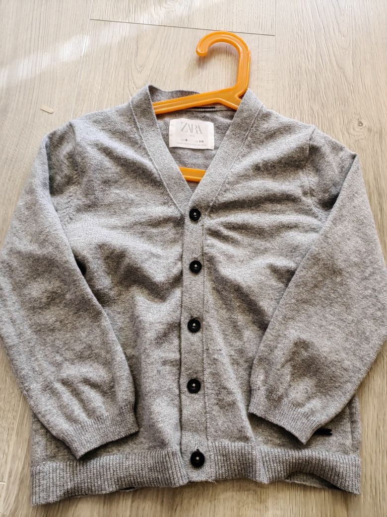 Zara sweter eegancki do koszuli 110/116