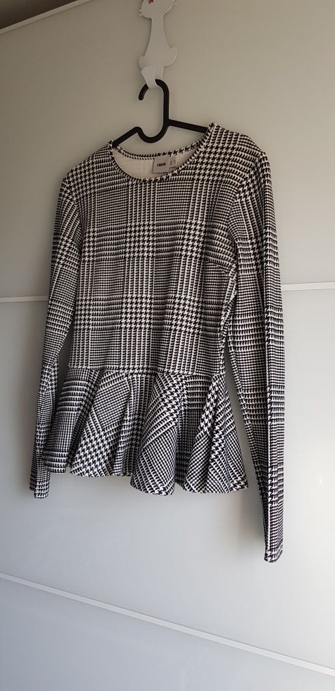 Asos, śliczna bluzka damska,kratka, pepitka, baskinka, czarnobiała,S/M