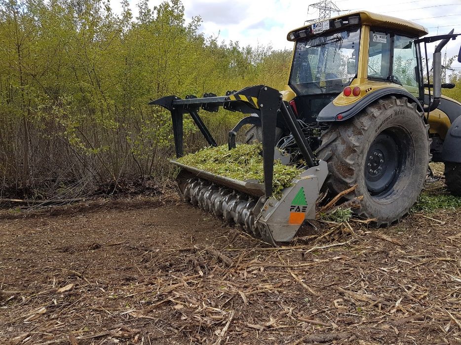 MULCZER WGŁĘBNY 40CM Karczowanie Działek SKARP Frezowanie pni